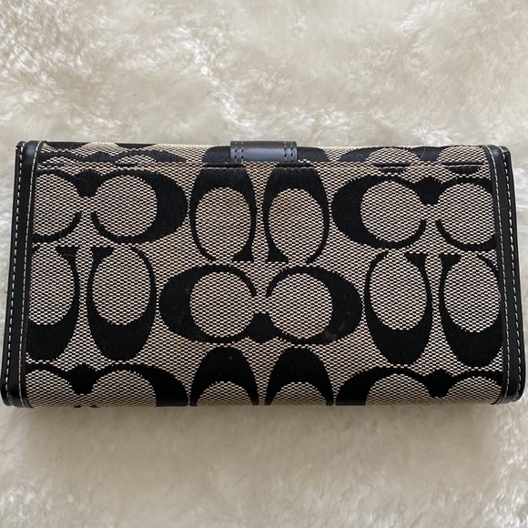 SALE❗️💝COACH Wallet in Signature Canvas with checkbook holder💝 - Picture 2 of 14